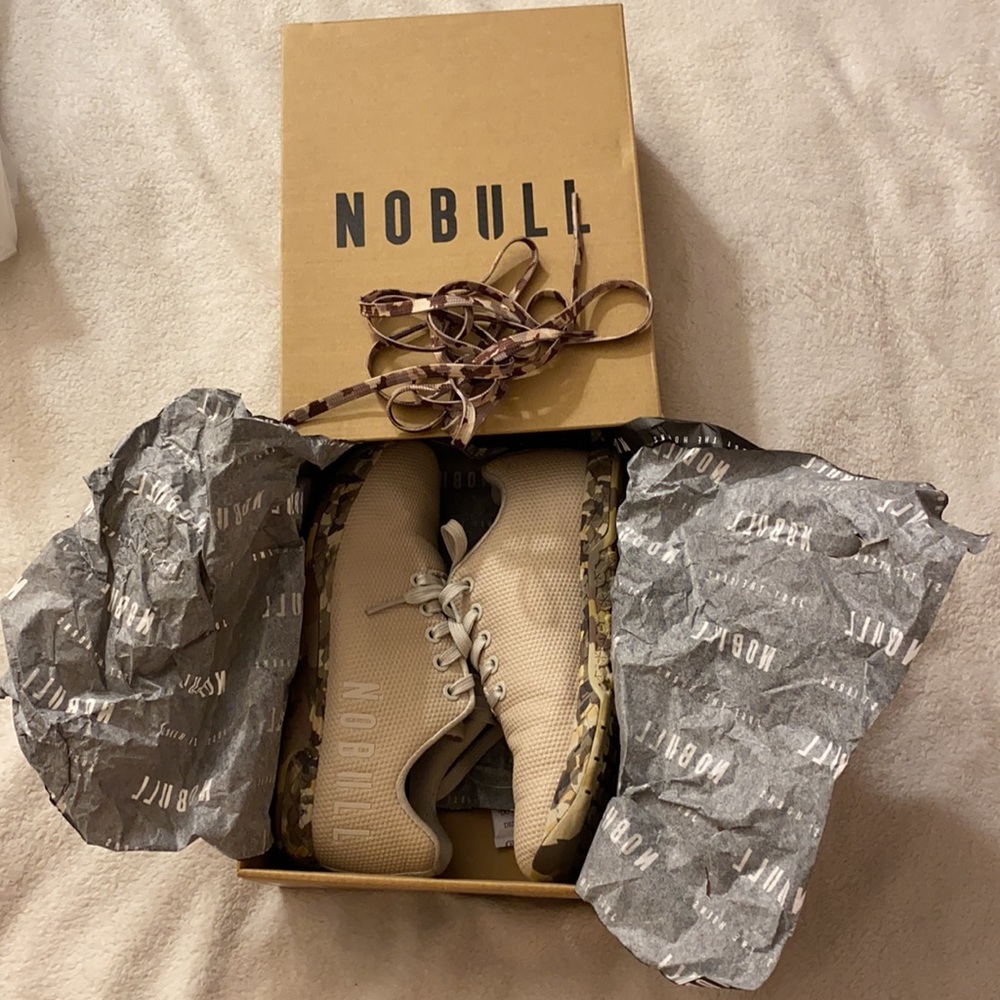 NoBull trainers 7.5
